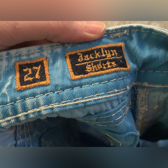 Rock Revival Jacklyn Acid Wash Cutoff Denim Shorts Size 27 - Picture 2 of 5